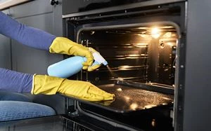 Backofen reinigen