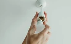Lampe montieren